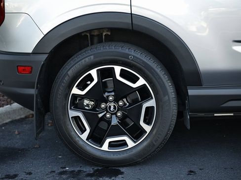 Used 2022 Ford Bronco Sport Outer Banks w/ Tech Package image 6