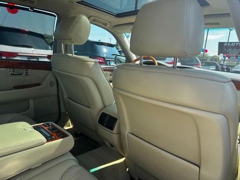 Used 2004 Lexus LS 430 RWD image 16