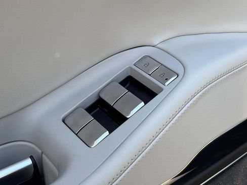 New 2026 Lincoln Navigator Reserve AWD/4WD image 22