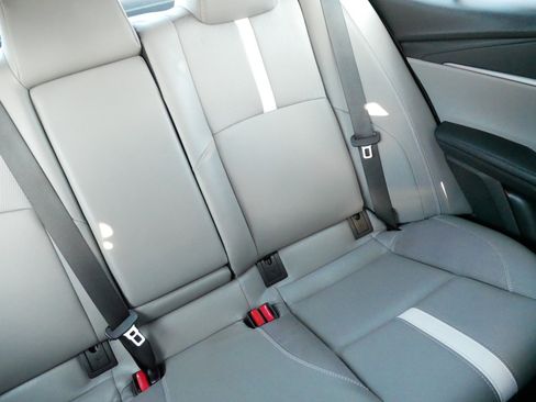 Used 2025 Toyota Camry SE w/ Multimedia Upgrade Package image 14