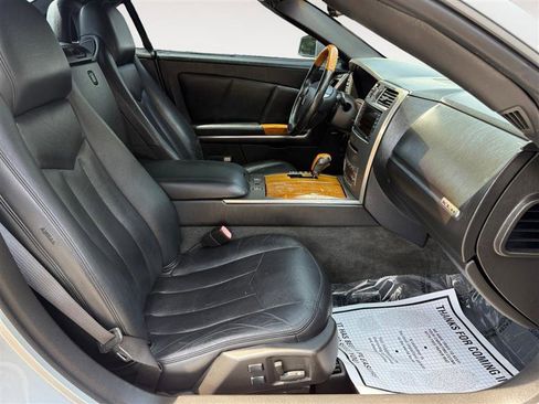 Used 2005 Cadillac XLR image 16