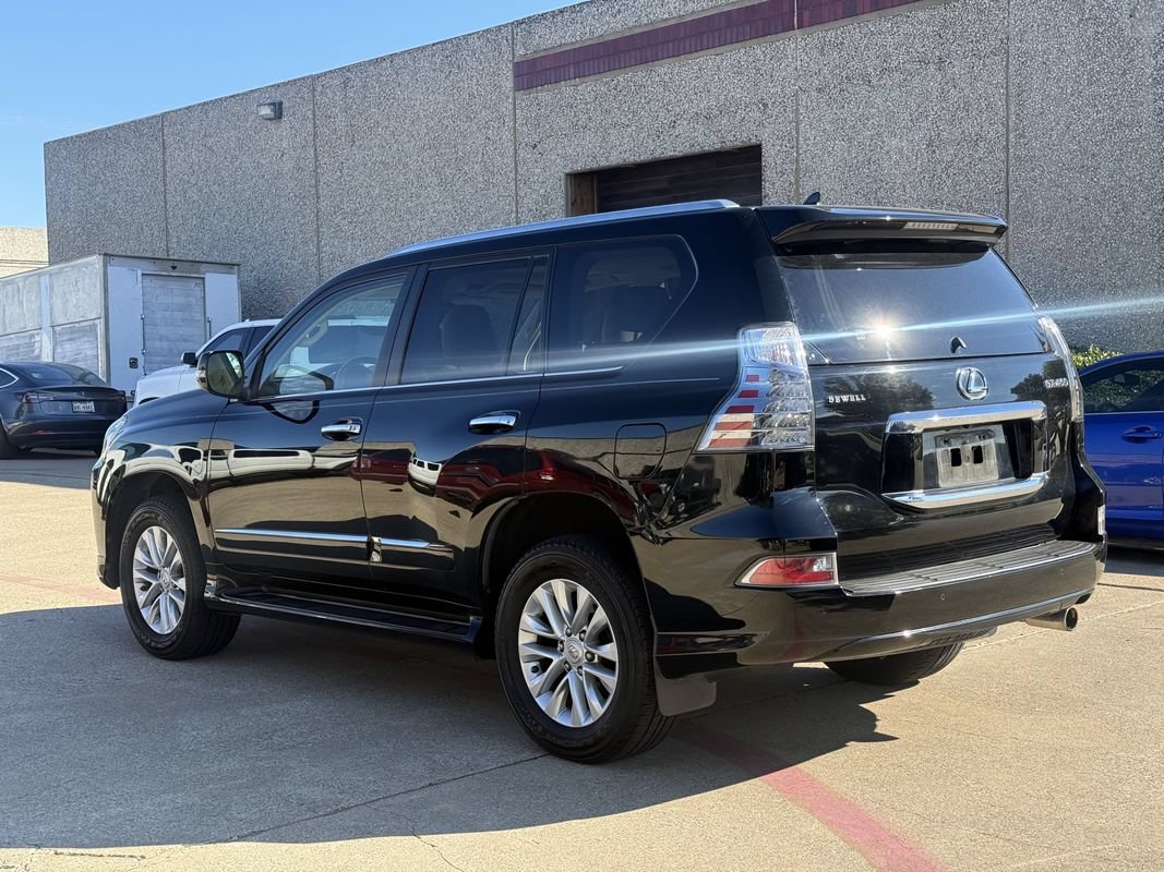 Used 2014 Lexus GX 460 w/ Premium Package AWD/4WD image 4