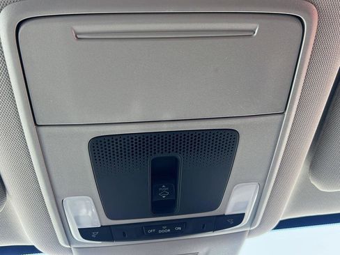 Used 2024 Honda CR-V EX-L image 15