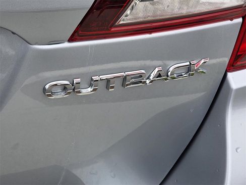 Used 2019 Subaru Outback 2.5i Limited image 35