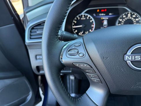 Used 2024 Nissan Murano SV image 17