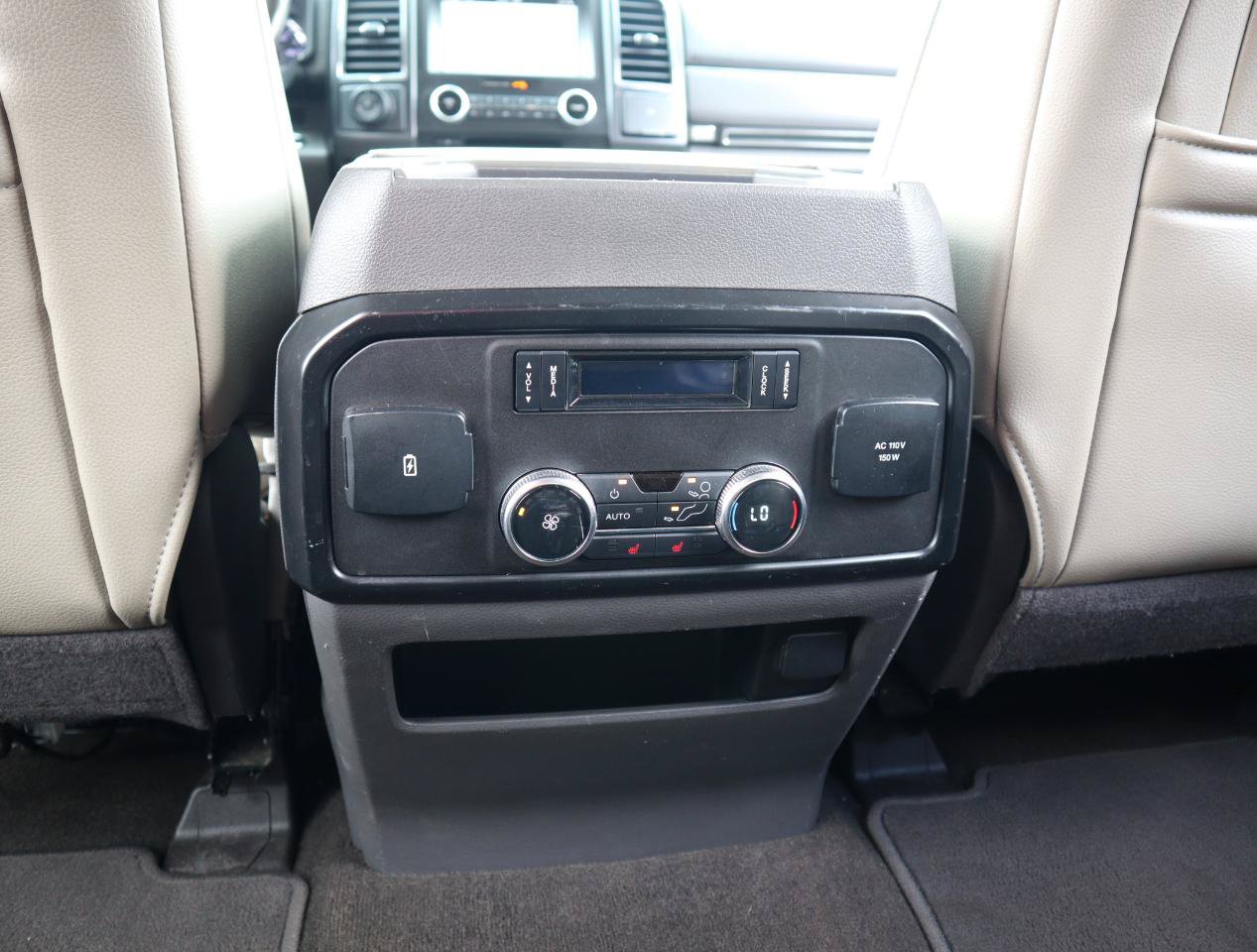 Used 2018 Ford Expedition Limited w/ Equipment Group 301A RWD image 46