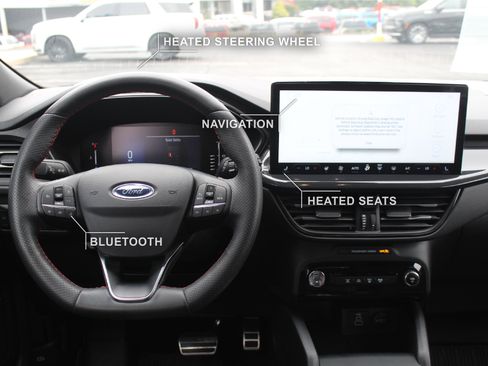 Used 2024 Ford Escape ST-Line w/ Tech Pack #1 AWD/4WD image 3