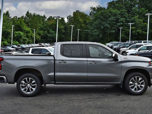 Used 2021 Chevrolet Silverado 1500 LT AWD/4WD image 6