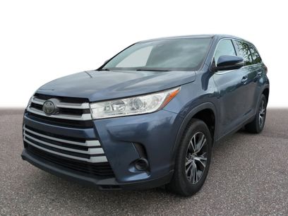 Certified 2019 Toyota Highlander LE