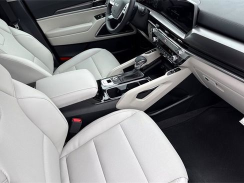 New 2025 Kia Telluride S image 19