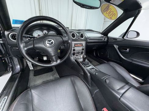 Used 2004 MAZDA MX-5 Miata MAZDASPEED w/ Grand Touring Pkg RWD image 6