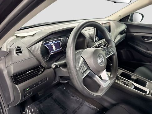Used 2023 Nissan Sentra SV image 5