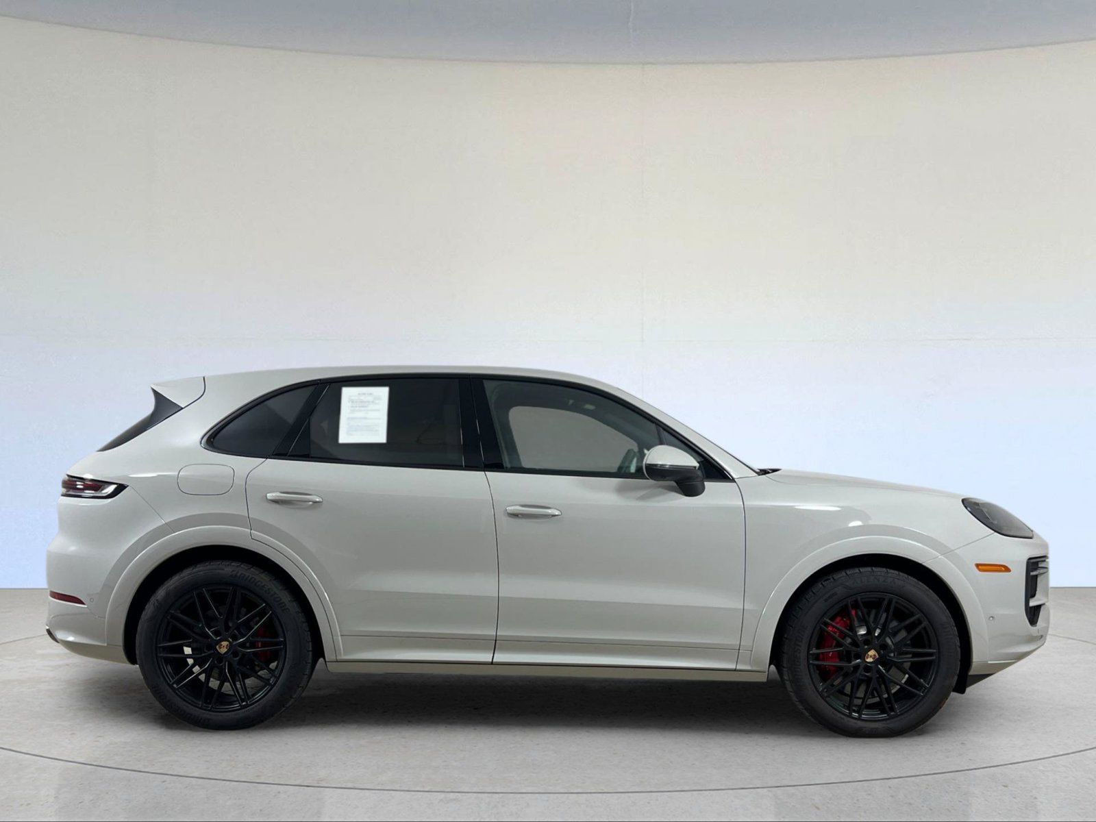 Certified 2026 Porsche Cayenne S AWD/4WD image 9