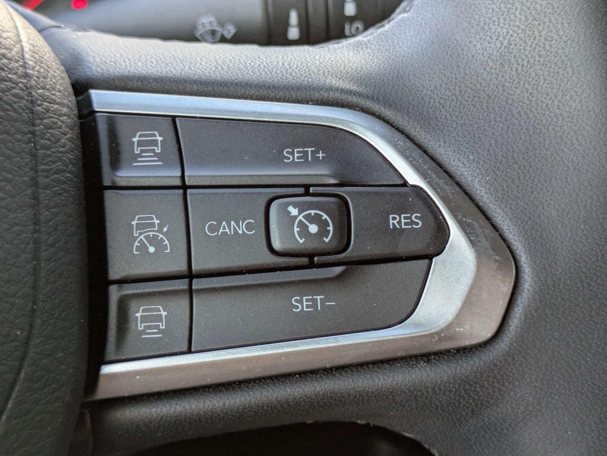 Used 2025 Jeep Compass Limited AWD/4WD image 26