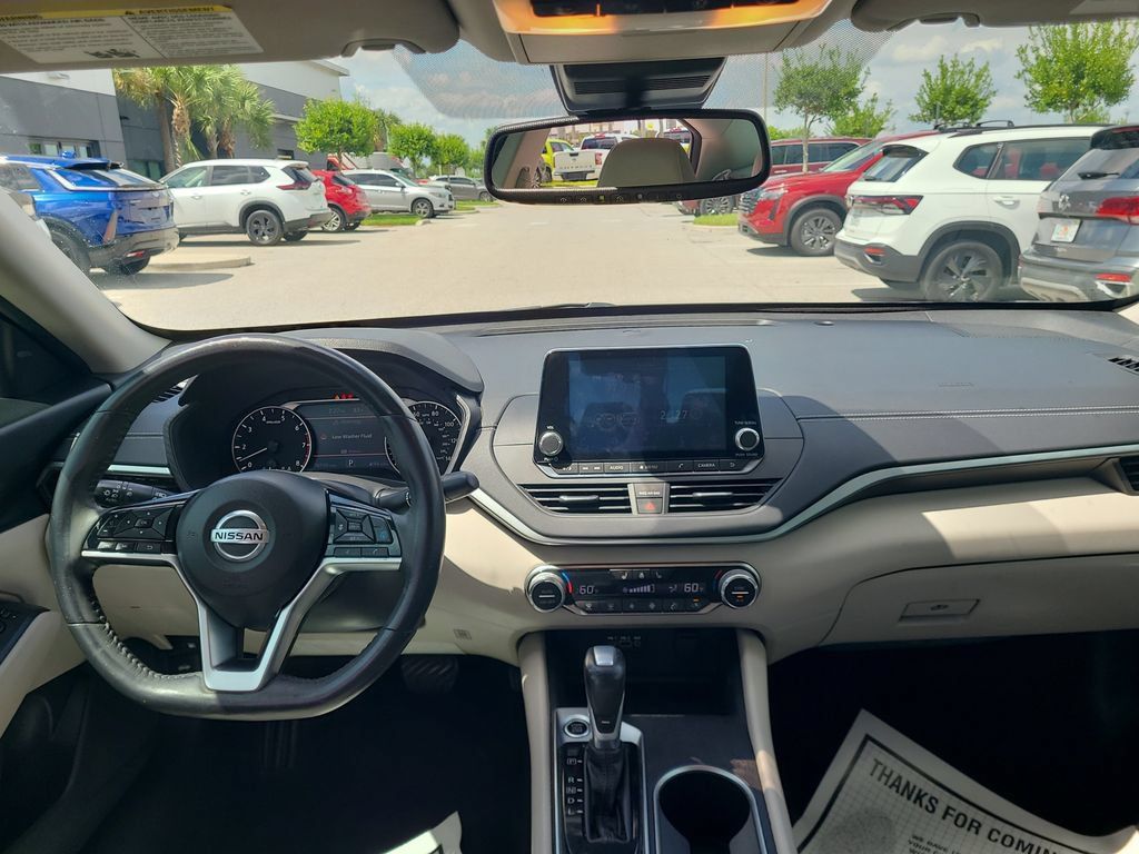 Used 2019 Nissan Altima 2.5 SV FWD image 16