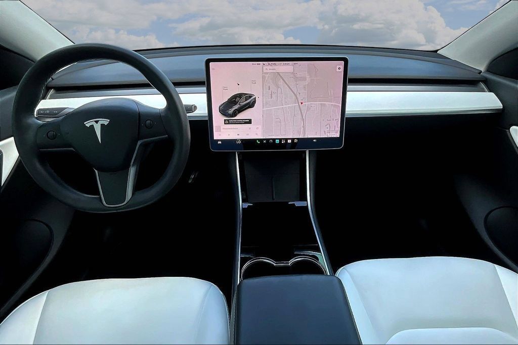 Used 2020 Tesla Model Y Long Range AWD/4WD image 7