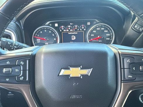 Used 2019 Chevrolet Silverado 1500 High Country AWD/4WD image 17