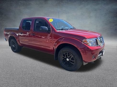 Used 2019 Nissan Frontier SV image 3