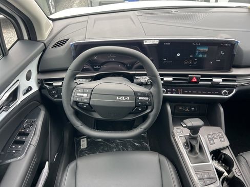 New 2026 Kia Sportage SX image 11