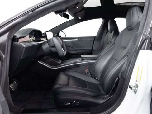 Used 2022 Tesla Model S Plaid image 13