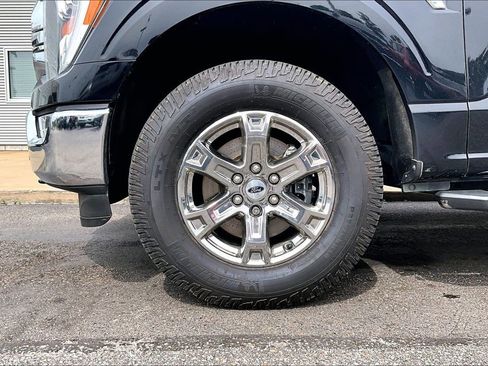 Used 2022 Ford F150 XLT w/ Equipment Group 302A High AWD/4WD image 4