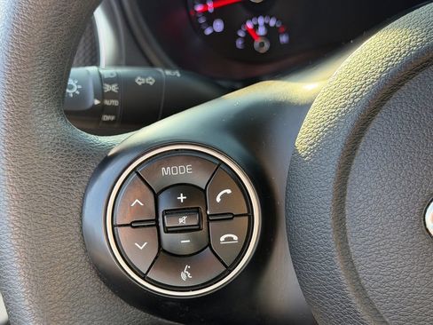 Used 2021 Kia Soul S FWD image 25