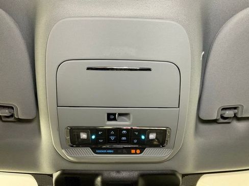 New 2026 Ford F250 Lariat w/ Black Appearance Package image 22