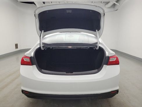 Used 2018 Chevrolet Malibu LT image 29