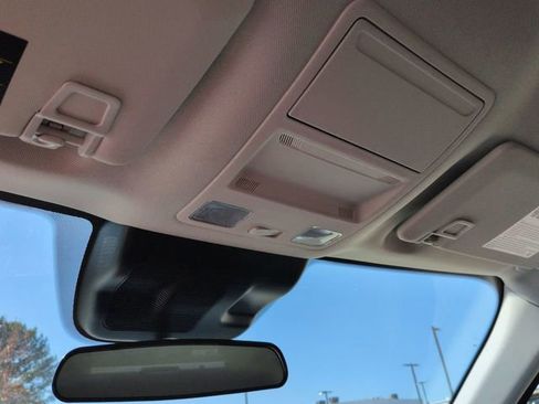 New 2025 Ford Maverick XL image 21