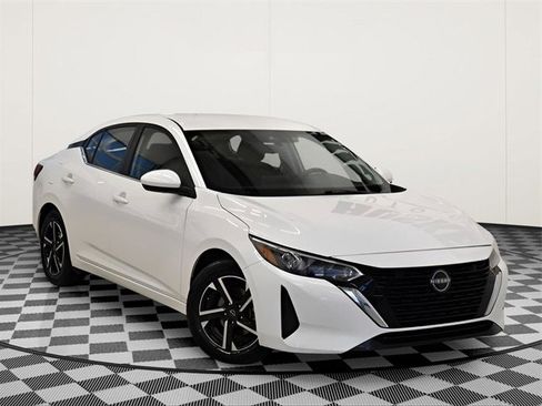 Used 2024 Nissan Sentra SV image 1
