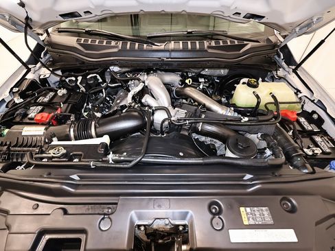 Used 2021 Ford F350 Lariat w/ Lariat Ultimate Package image 46