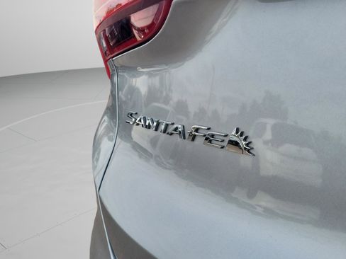 Used 2023 Hyundai Santa Fe SE image 31