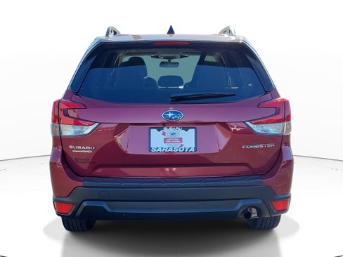 Certified 2024 Subaru Forester Premium AWD/4WD image 5