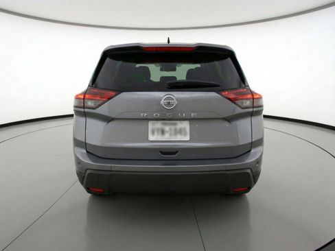 Used 2025 Nissan Rogue SV image 7