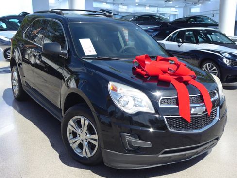Used 2014 Chevrolet Equinox LS FWD image 2