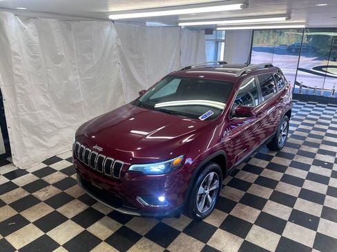 Used 2019 Jeep Cherokee Limited image 7