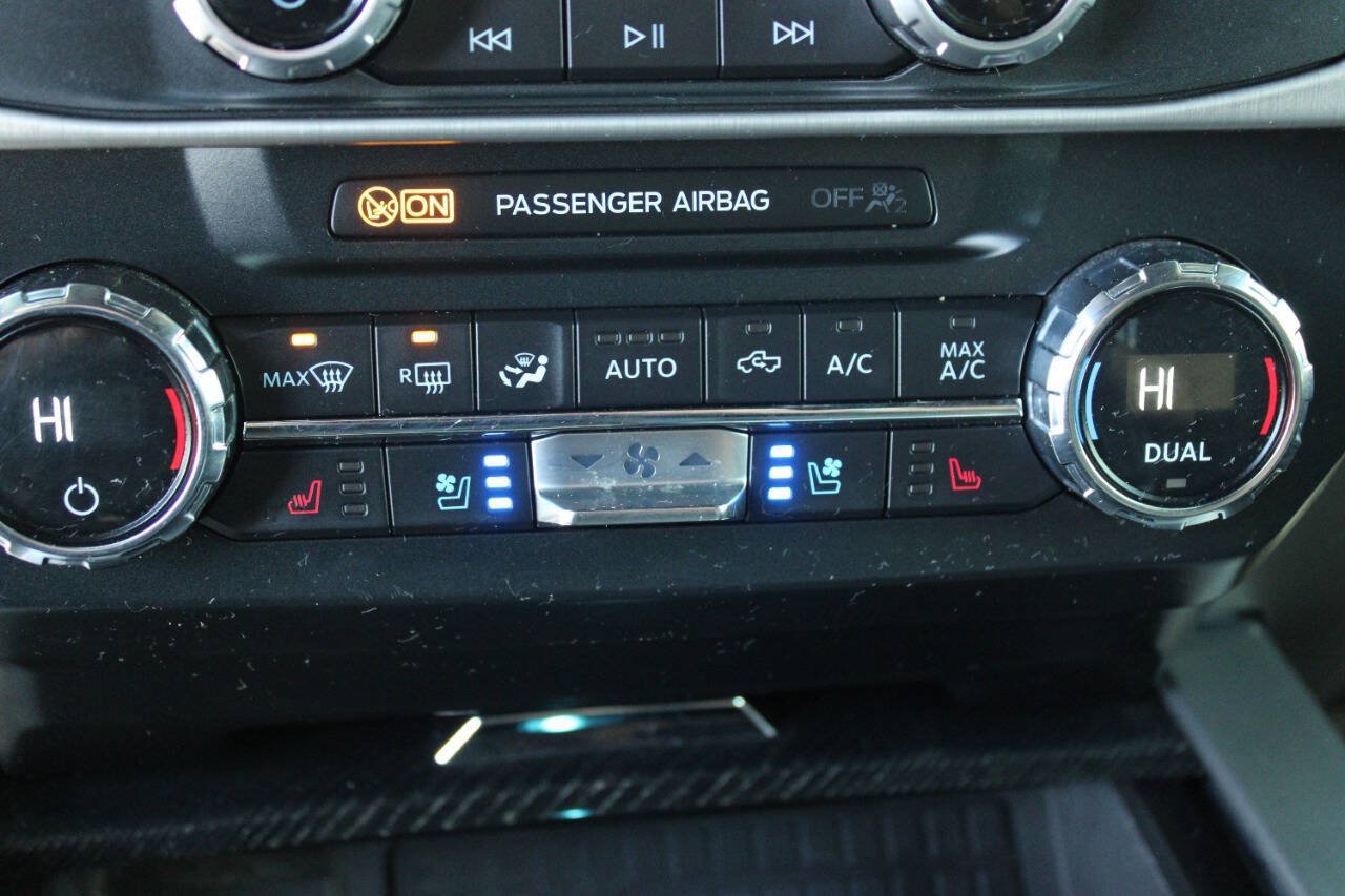 Used 2022 Ford F450 Platinum AWD/4WD image 13