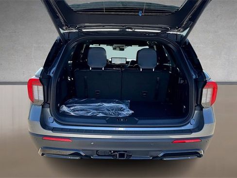 New 2025 Ford Explorer ST-Line w/ Premium Package image 4