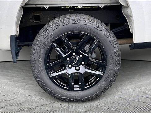 Certified 2021 Chevrolet Silverado 1500 LT Trail Boss w/ LPO, Dark Essentials Package image 32