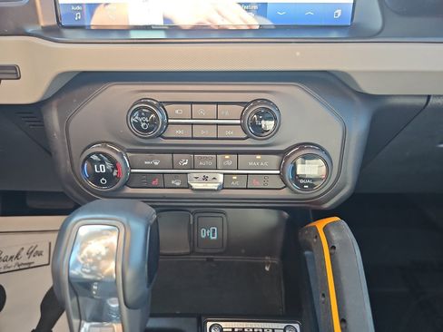 Used 2023 Ford Bronco Badlands AWD/4WD image 21