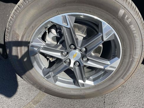 Used 2023 Chevrolet Blazer LT FWD image 9