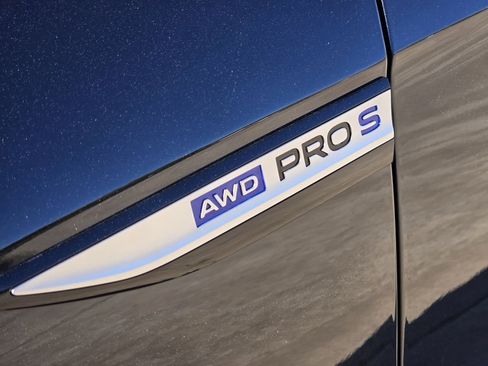 New 2025 Volkswagen ID.4 Pro S Plus AWD/4WD image 8