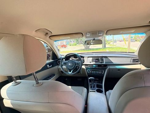 Used 2016 Kia Optima LX FWD image 8
