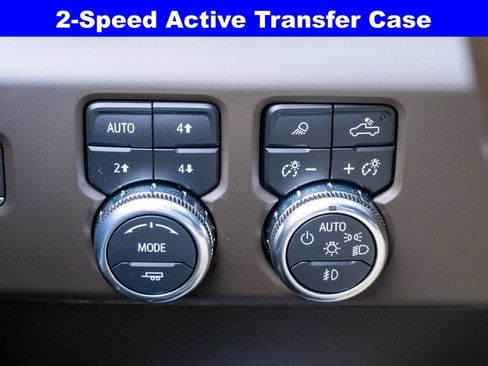 Used 2025 GMC Sierra 3500 Denali w/ Denali Reserve Package AWD/4WD image 23