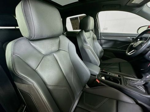 Used 2023 Audi Q3 2.0T Premium w/ Black Optic Sport Package image 29