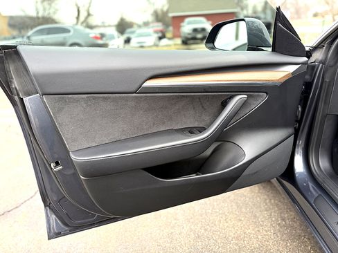 Used 2022 Tesla Model 3 Performance image 25