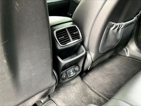Used 2020 Hyundai Santa Fe Limited FWD image 10