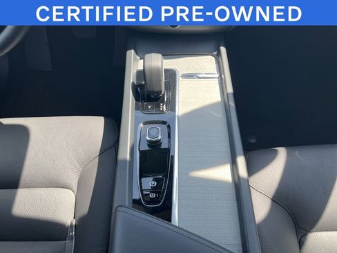 Certified 2025 Volvo XC60 B5 Plus AWD/4WD image 23