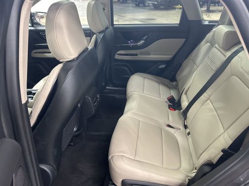 New 2025 Lincoln Corsair Grand Touring w/ Rear Removable Package Tray image 25