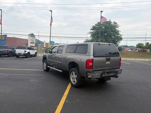 Used 2013 Chevrolet Silverado 2500 LT w/ Custom Sport Truck Package AWD/4WD image 8